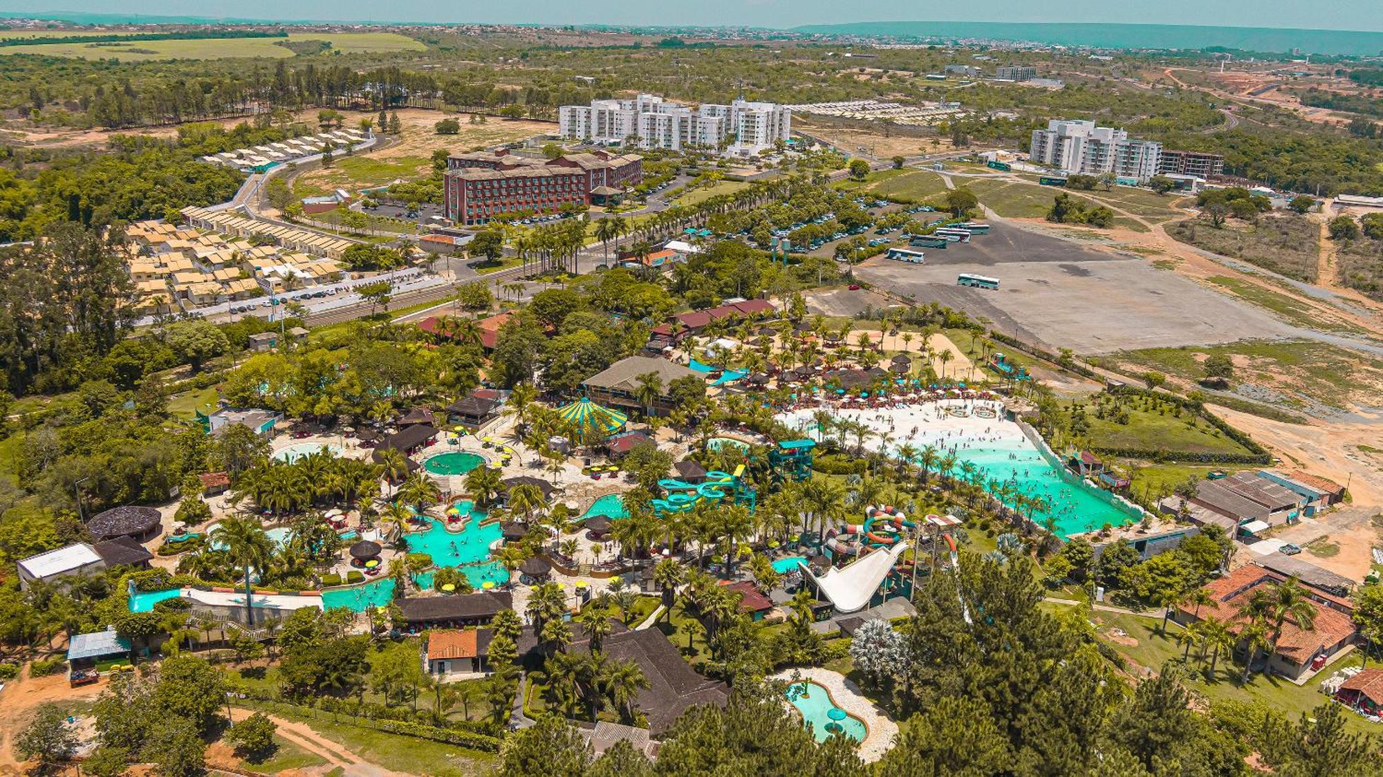 Hotel Lagoa Quente 4*