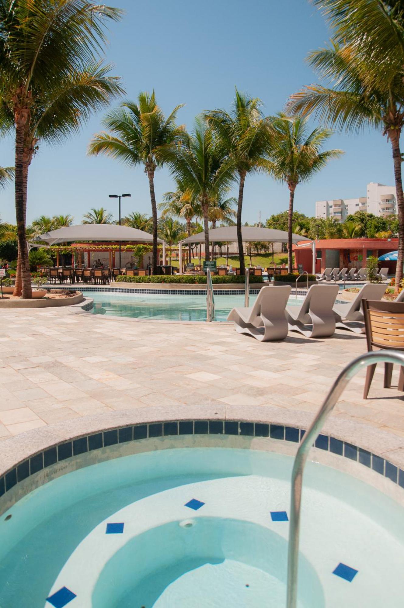 Lagoa Quente Hotel 4*